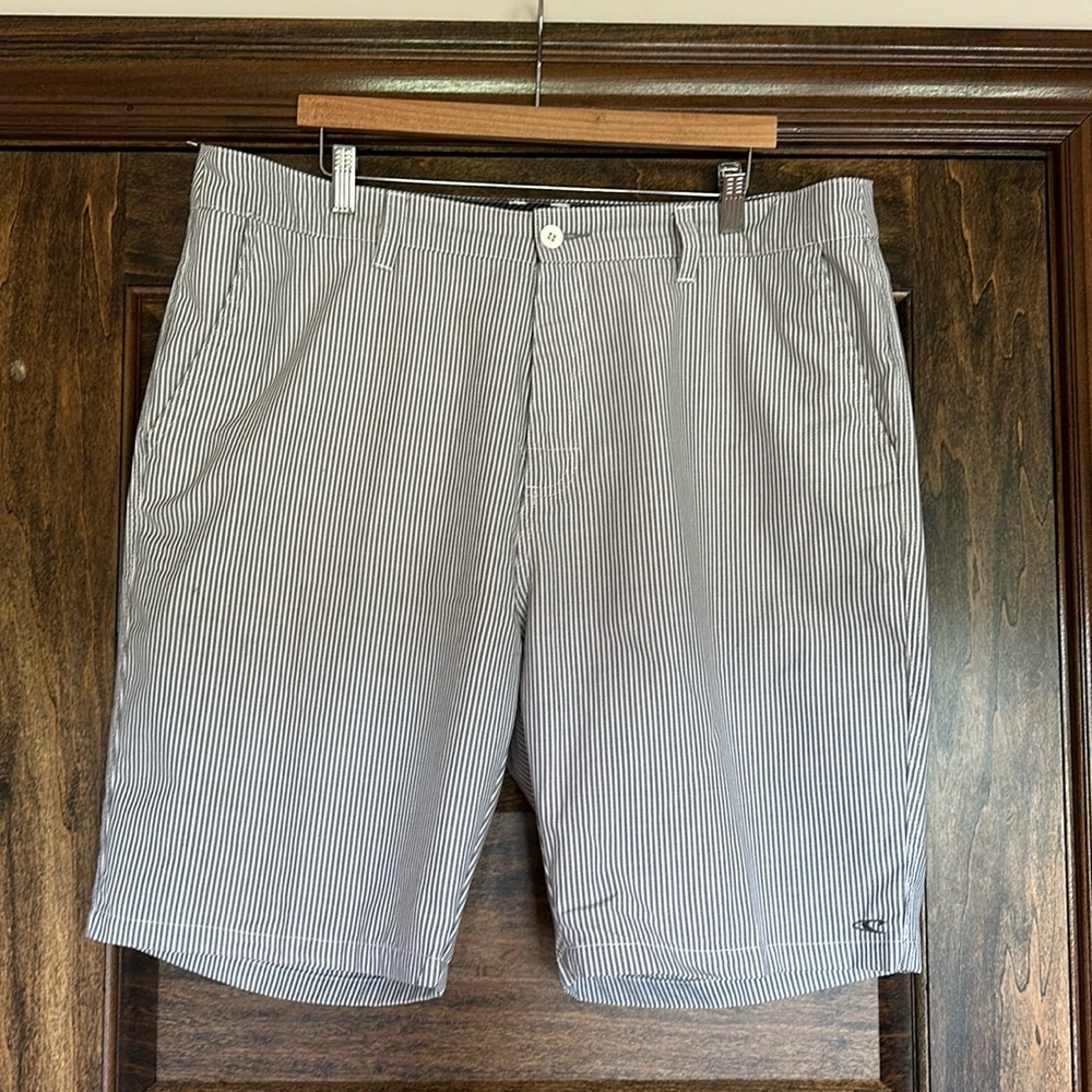O’Neill shorts size 40